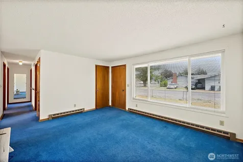 12152 Alaska Street S Tacoma WA 98444