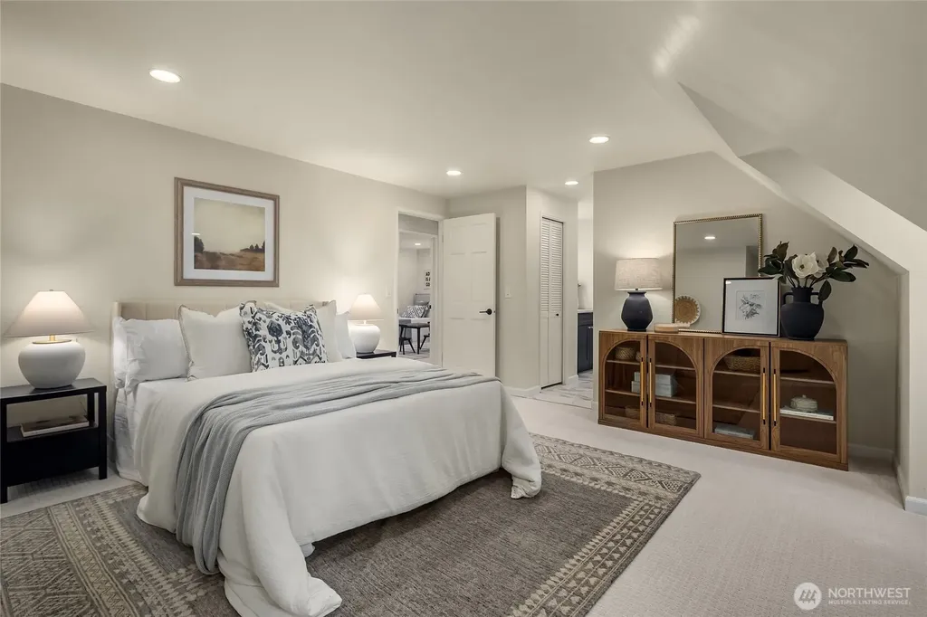 20603 NE 37th Way Sammamish WA 98074
