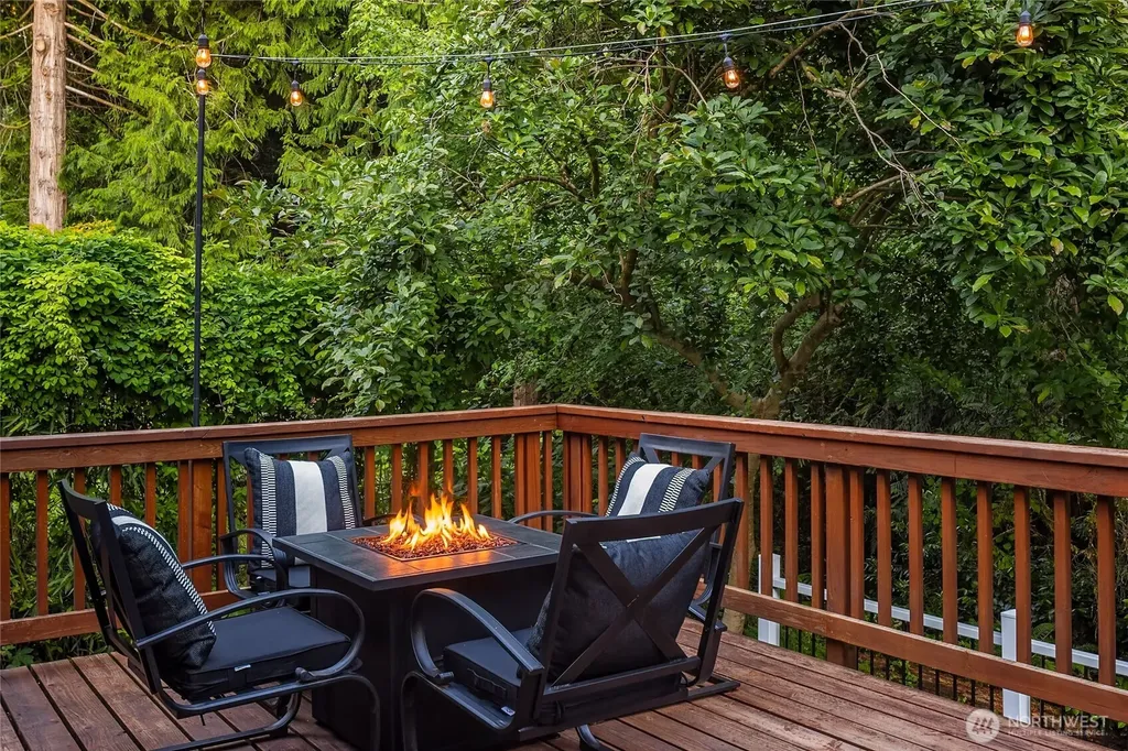 20603 NE 37th Way Sammamish WA 98074