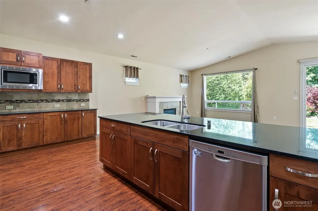 15372 SE 160th Place Renton WA 98058