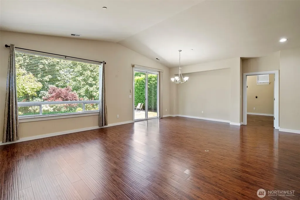 15372 SE 160th Place Renton WA 98058