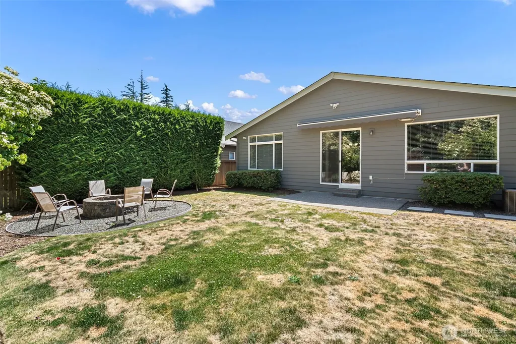15372 SE 160th Place Renton WA 98058