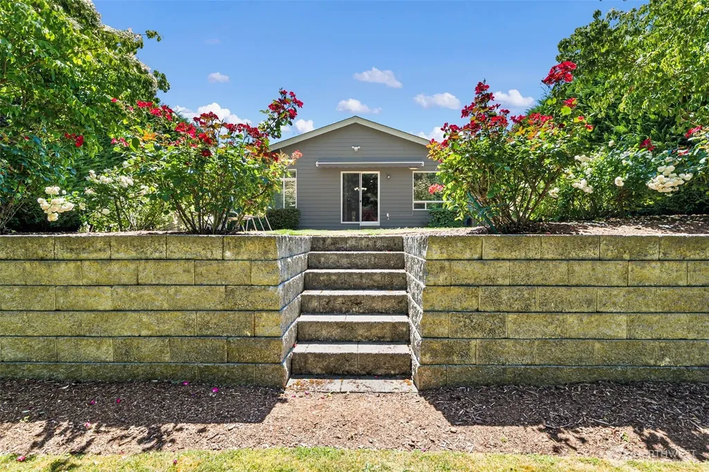 15372 SE 160th Place Renton WA 98058