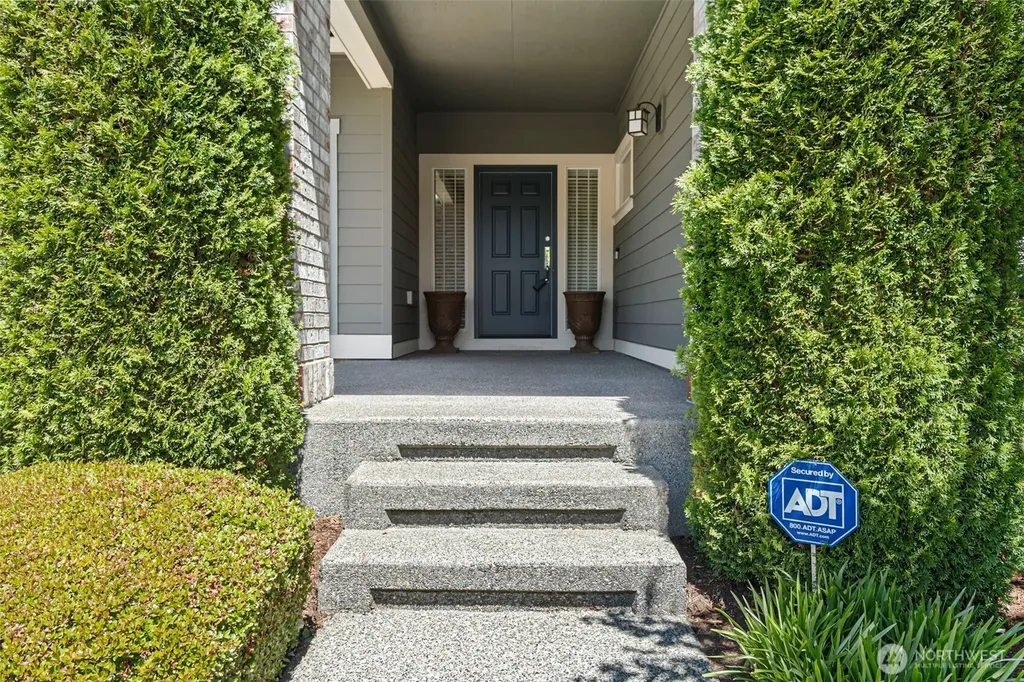 15372 SE 160th Place Renton WA 98058