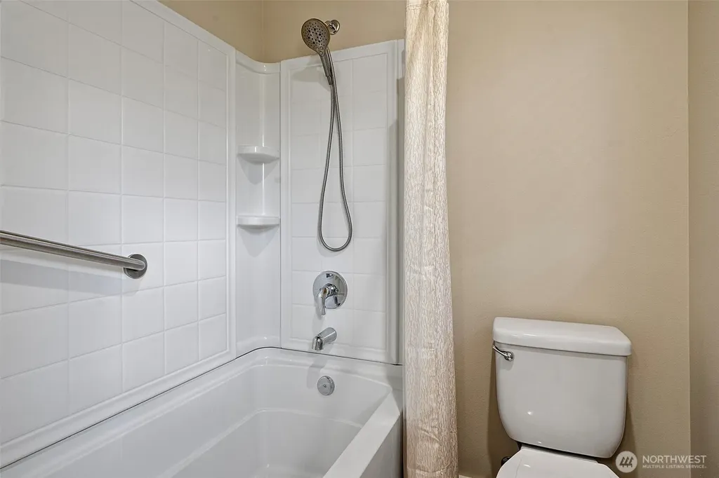 15372 SE 160th Place Renton WA 98058