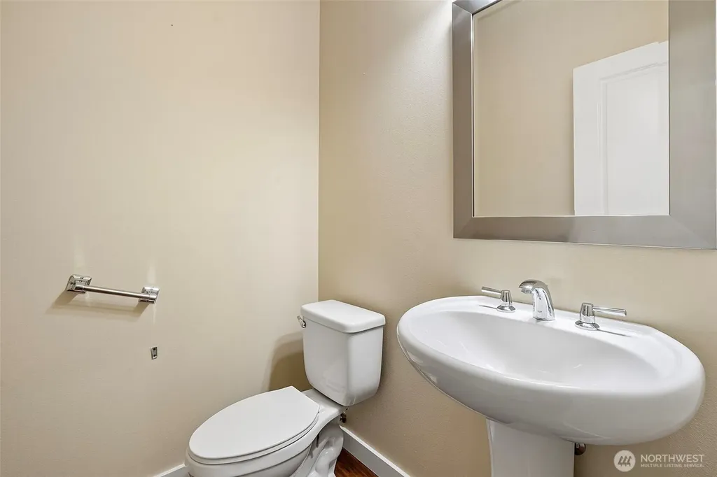 15372 SE 160th Place Renton WA 98058