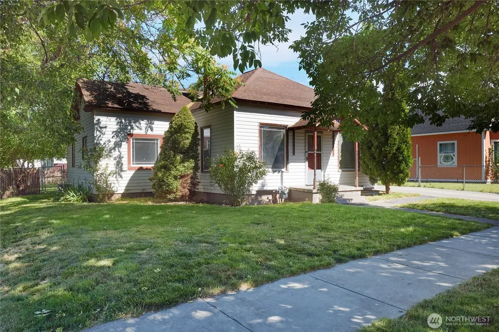 303 E Oak Street Walla Walla WA 99362
