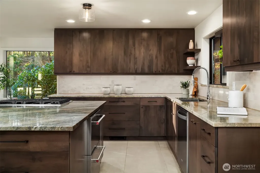 25112 SE 17th Street Sammamish WA 98075