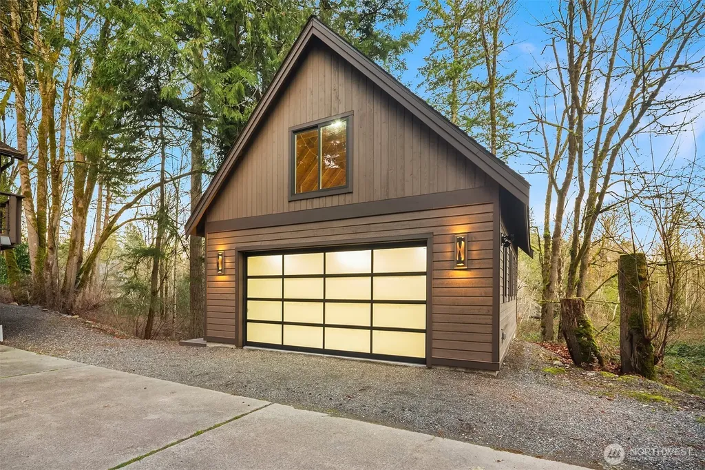 25112 SE 17th Street Sammamish WA 98075