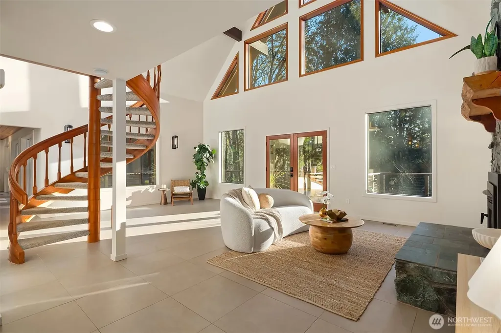 25112 SE 17th Street Sammamish WA 98075