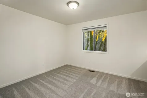 25112 SE 17th Street Sammamish WA 98075