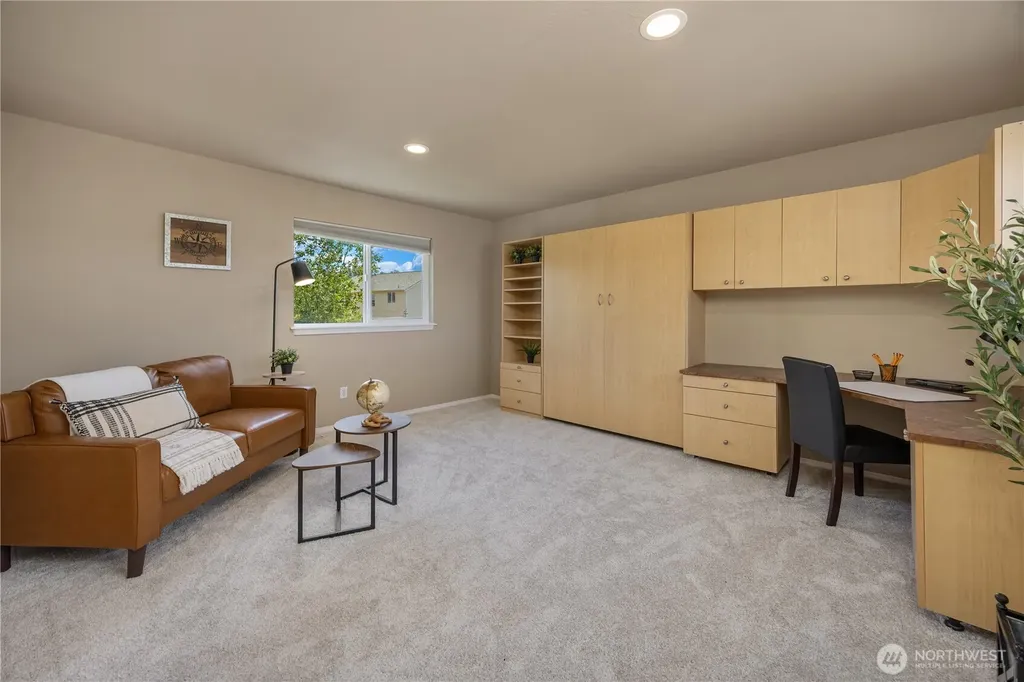 30022 125th Court SE Auburn WA 98092
