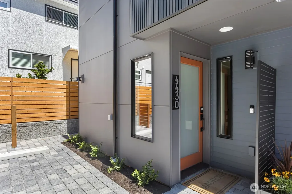 4430 Dayton Avenue N Seattle WA 98103