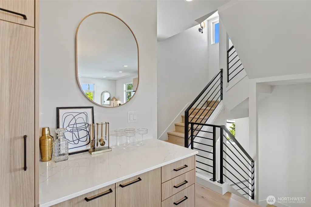 4430 Dayton Avenue N Seattle WA 98103