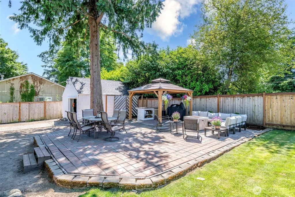 402 96th Street S Tacoma WA 98444