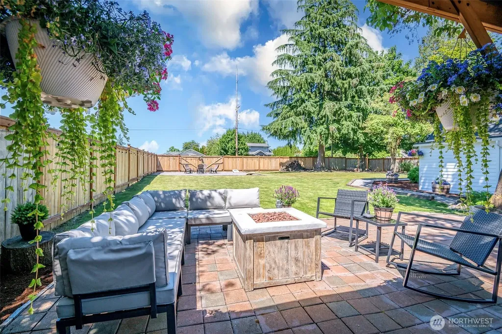 402 96th Street S Tacoma WA 98444