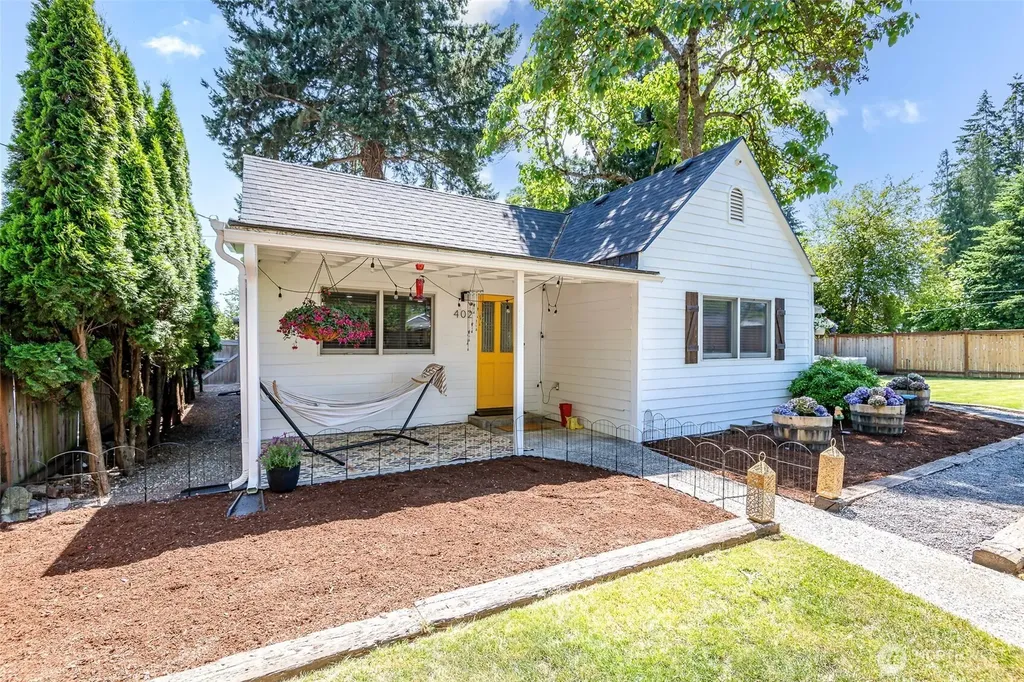 402 96th Street S Tacoma WA 98444