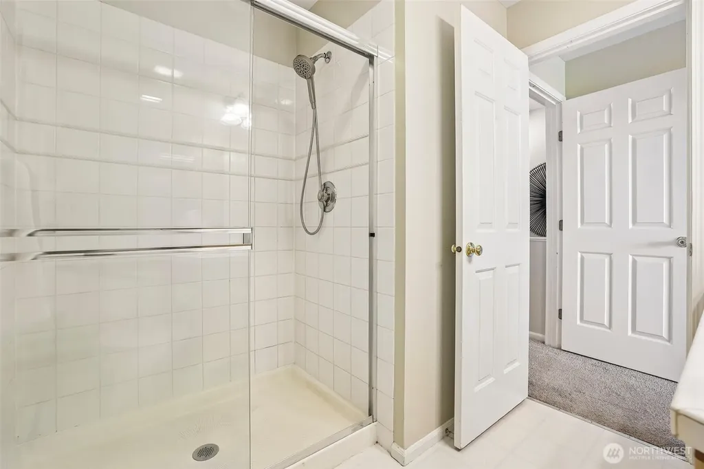 2680 139th Ave SE Bellevue WA 98005