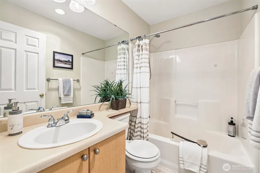 2680 139th Ave SE Bellevue WA 98005