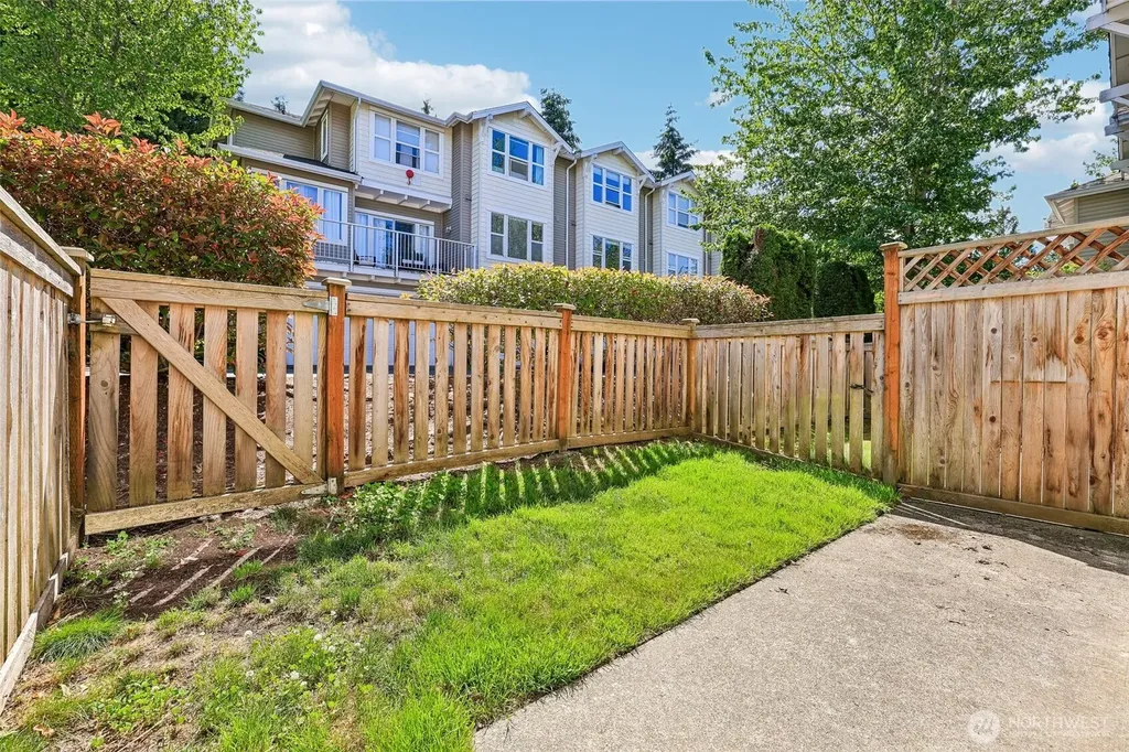 2680 139th Ave SE Bellevue WA 98005