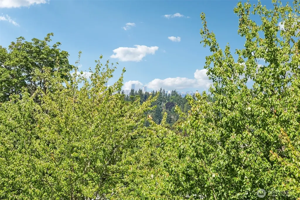 2680 139th Ave SE Bellevue WA 98005