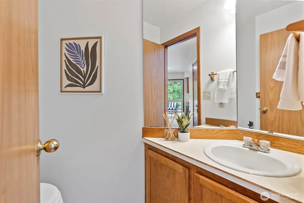 10913 Crocus Place NW Silverdale WA 98383