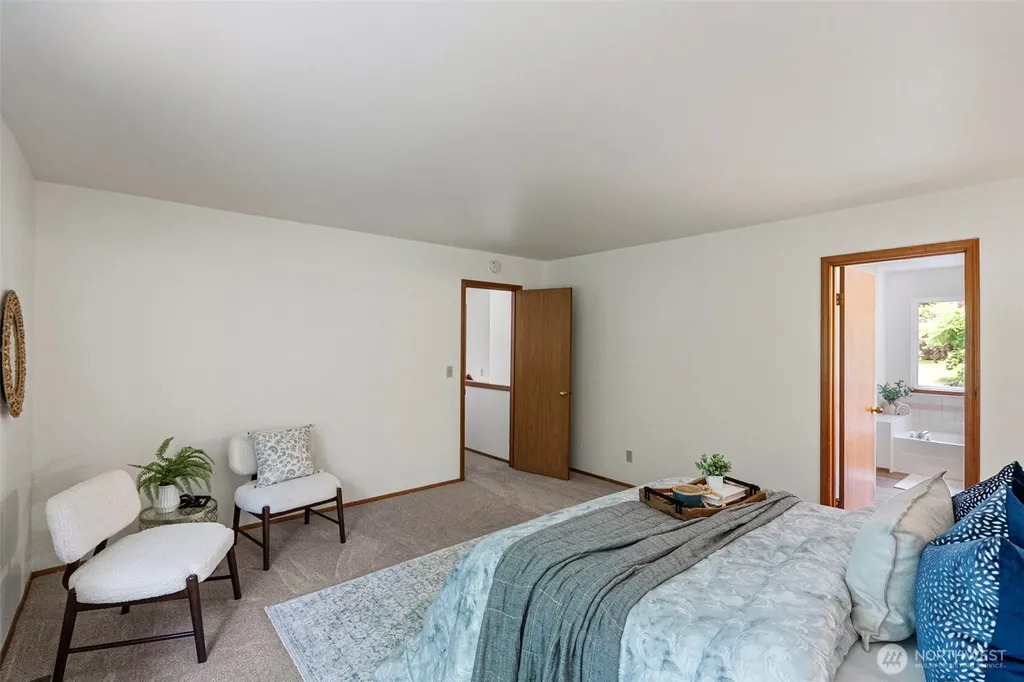 10913 Crocus Place NW Silverdale WA 98383