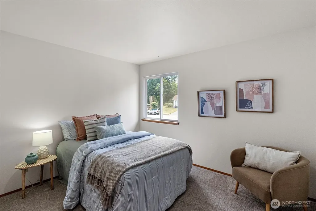 10913 Crocus Place NW Silverdale WA 98383