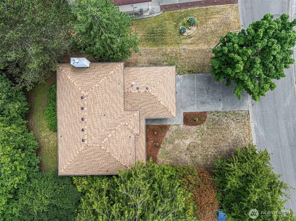 10913 Crocus Place NW Silverdale WA 98383