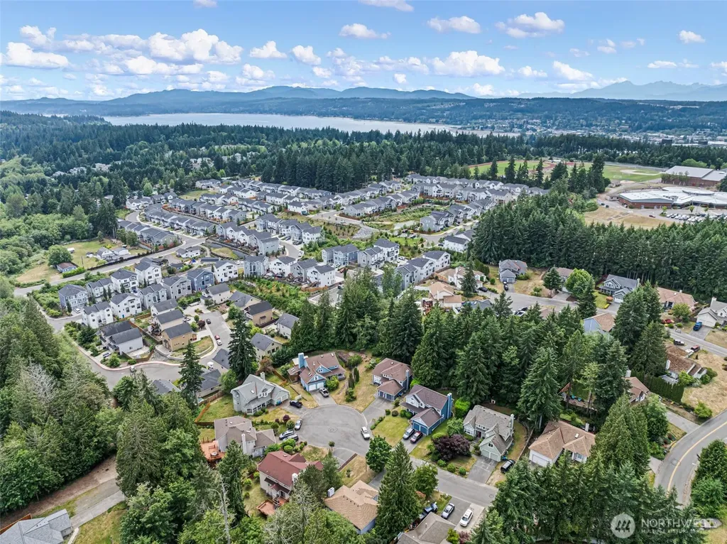 10913 Crocus Place NW Silverdale WA 98383