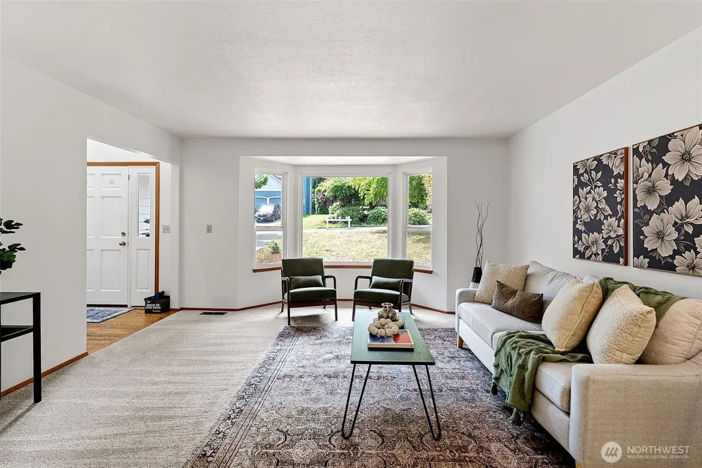 10913 Crocus Place NW Silverdale WA 98383
