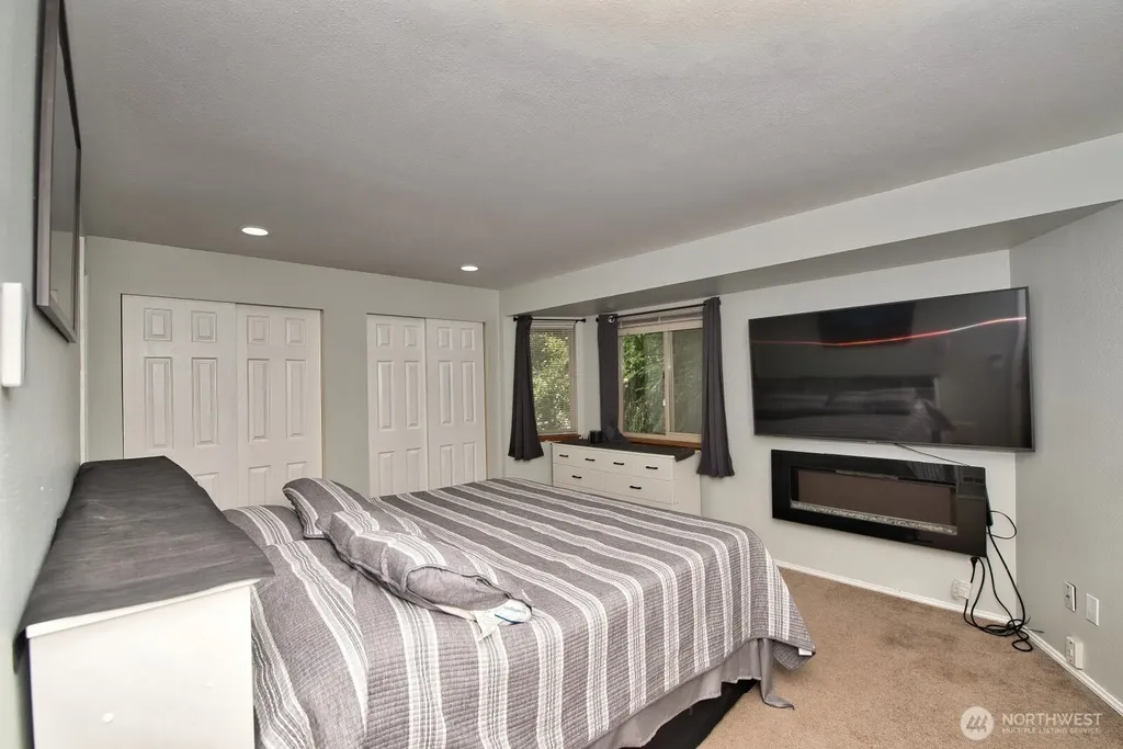 1347 Jasmine Lane Bremerton WA 98311