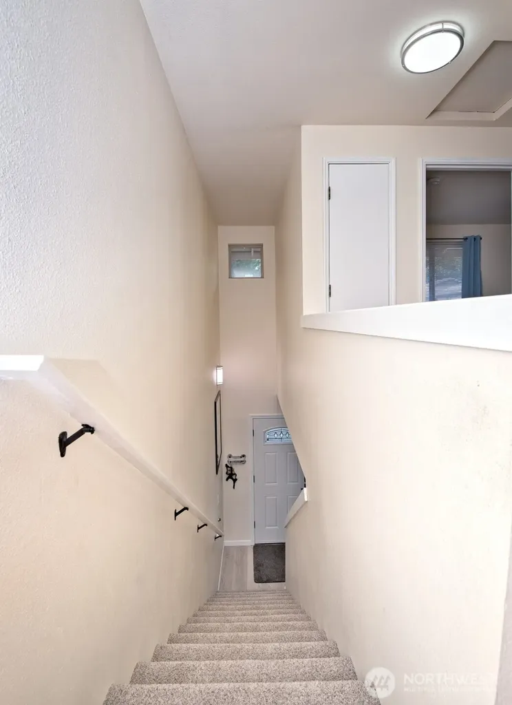 1347 Jasmine Lane Bremerton WA 98311