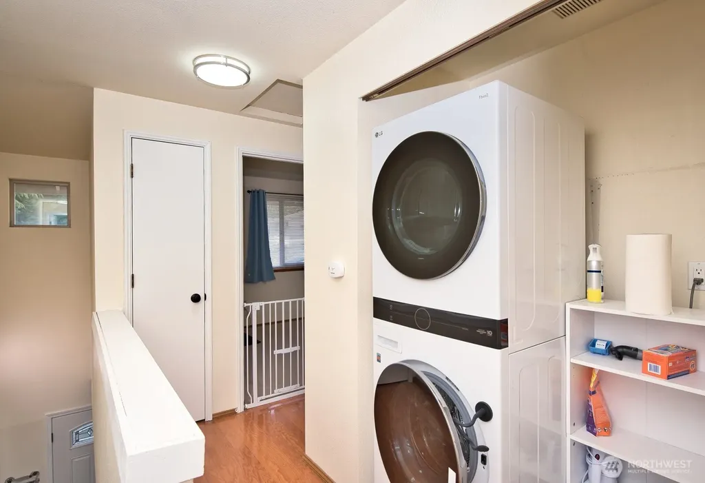 1347 Jasmine Lane Bremerton WA 98311