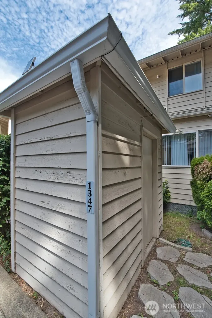 1347 Jasmine Lane Bremerton WA 98311