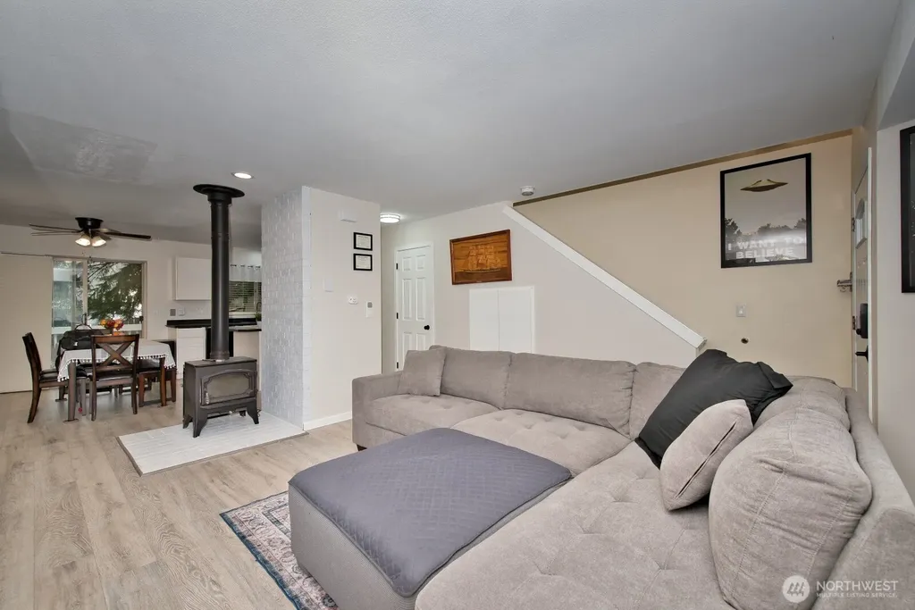1347 Jasmine Lane Bremerton WA 98311