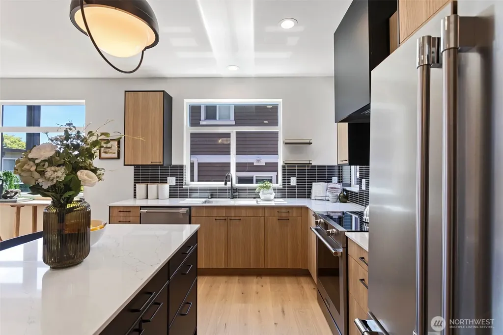 4428 Dayton Avenue N Seattle WA 98103