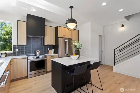 4428 Dayton Avenue N Seattle WA 98103