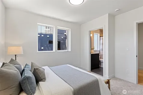 4428 Dayton Avenue N Seattle WA 98103