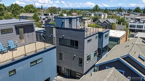 4428 Dayton Avenue N Seattle WA 98103