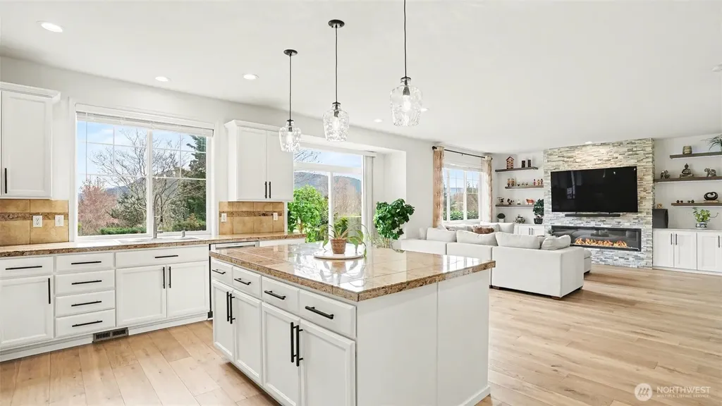 36113 SE Turnberry Street Snoqualmie WA 98065