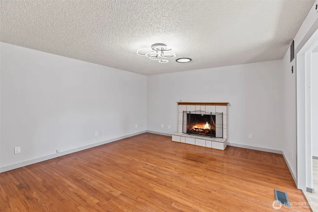 17010 16th Avenue E Spanaway WA 98387