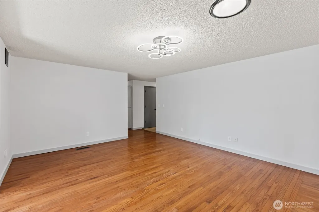 17010 16th Avenue E Spanaway WA 98387