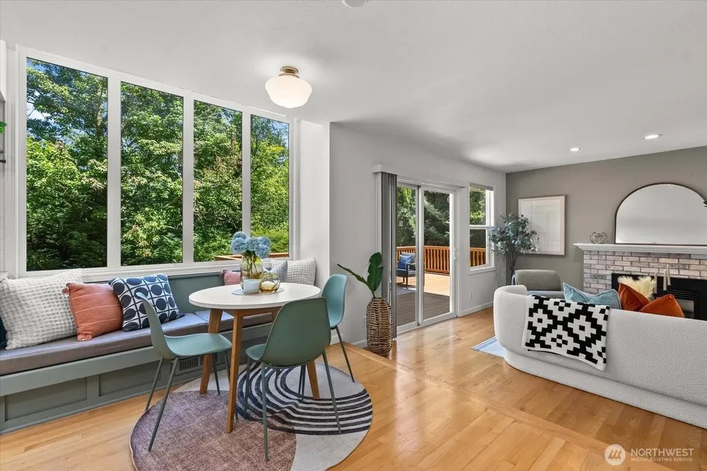 1030 NW Inneswood Drive Issaquah WA 98027