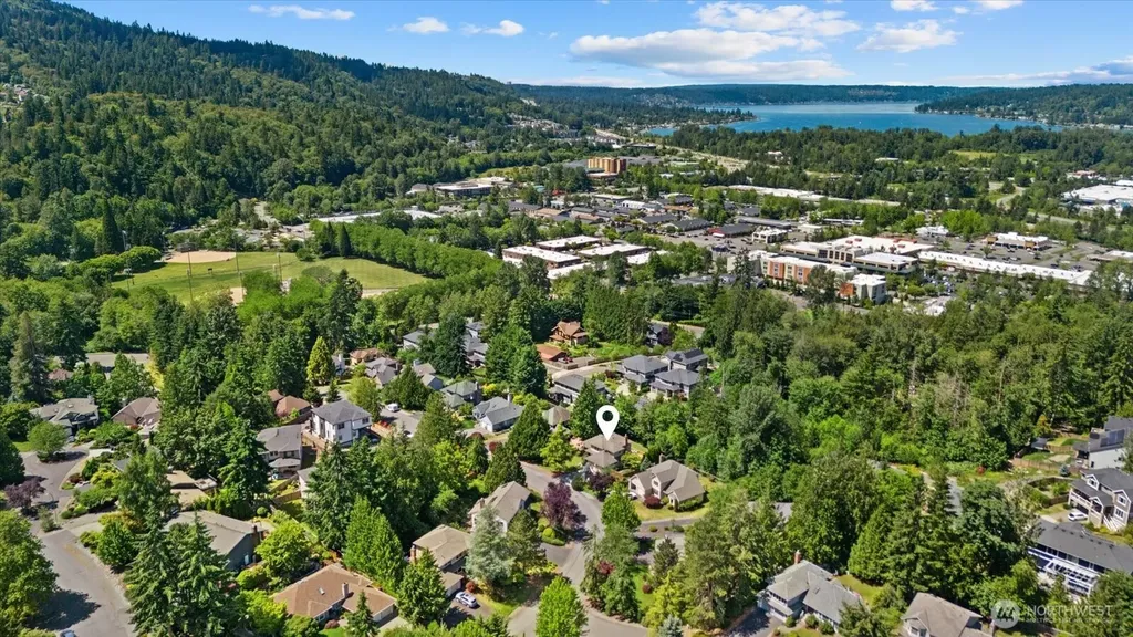 1030 NW Inneswood Drive Issaquah WA 98027