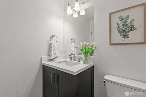 1030 NW Inneswood Drive Issaquah WA 98027