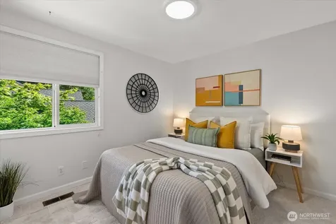 1030 NW Inneswood Drive Issaquah WA 98027