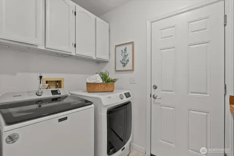 1030 NW Inneswood Drive Issaquah WA 98027