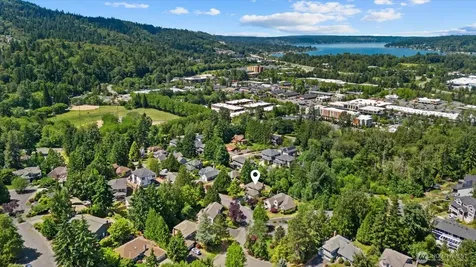 1030 NW Inneswood Drive Issaquah WA 98027