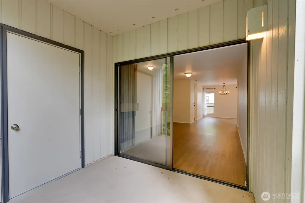 10819 NE 37th Place Bellevue WA 98004